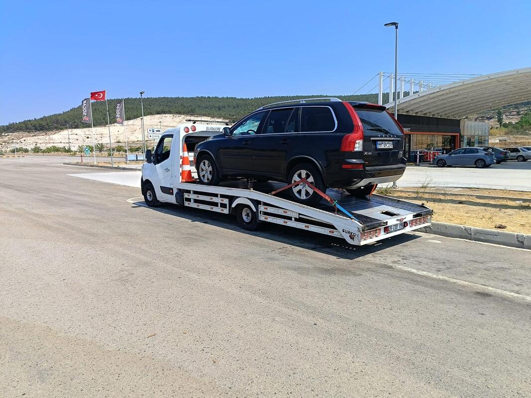 Kemalpaşa Çekici - BMW Taşıma Gece